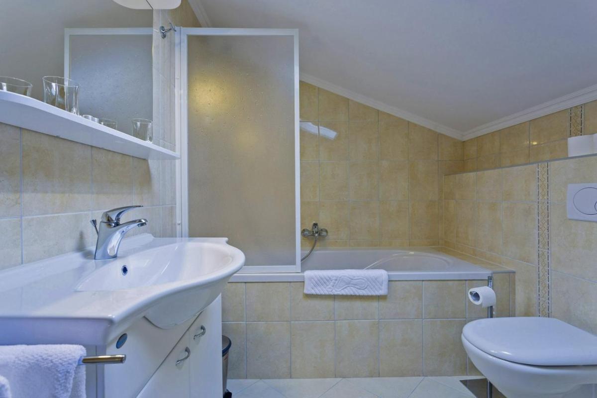 Hotel Lidia In Zadar - Nord-Dalmatien Extérieur photo
